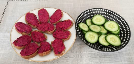 Beetrootcaviar with goat cheese