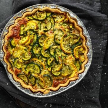 Small flans of courgettes, curry and féta