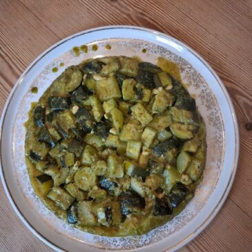 Tatin de courgettes au chèvre et au pesto